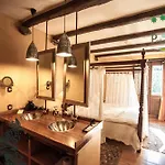 Rural Pena Del Alba 5*