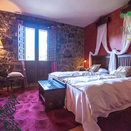Rural Pena Del Alba 5*