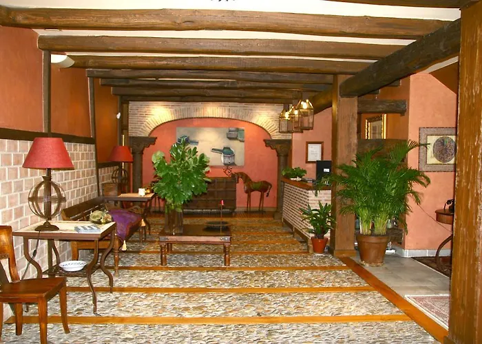 Rural Pena Del Alba 5*